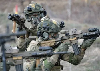4 terörist etkisiz hale getirildi
