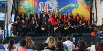 Nilüfer’de mahalle konserleri başladı