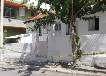 Yanlışlıkla torununu vurdu