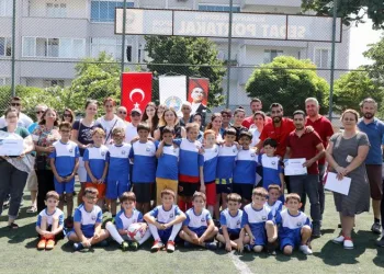 Mudanya’da yaz okullarında sertifika sevinci