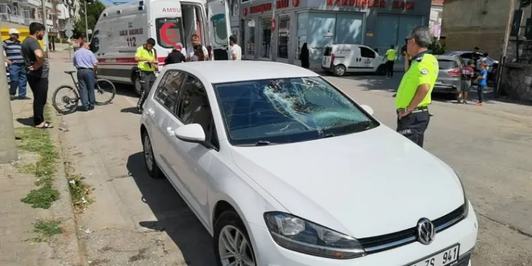 Bursa’da otomobil bisikletliye çarptı