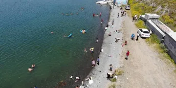 Çıldır Gölü, Akdeniz sahillerini aratmıyor