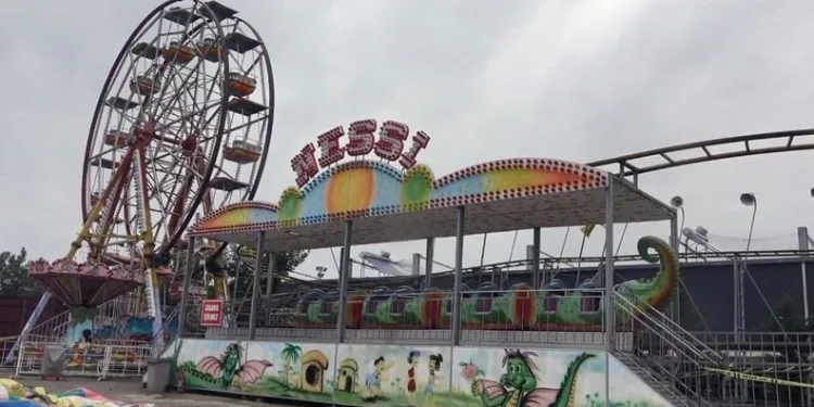 1 polisin öldüğü lunaparkta faaliyetler durduruldu