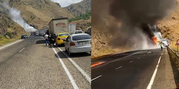 Çekici ve kamyon kafa kafaya çarpıştı