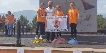 İnegöl Belediyespor 2 branşta zirveye yürüdü