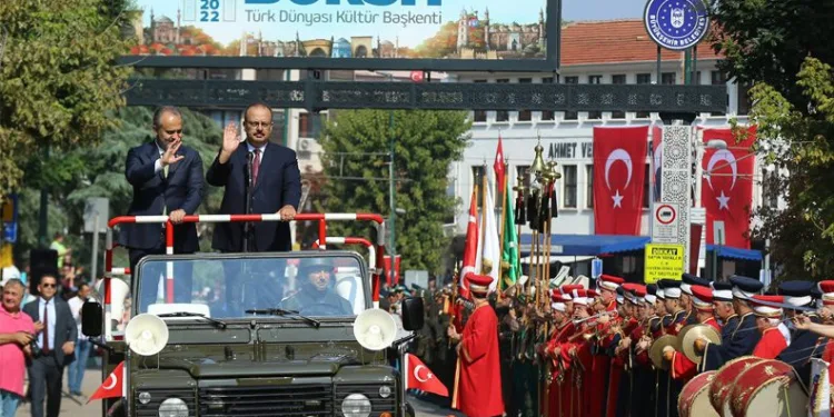 Bursa’da Zafer Bayramı’nın 100’üncü yılı kutlandı