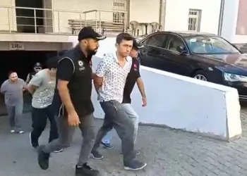 FETÖ’nün hücre evinde sahte kimlikle yakalanan 3 ihraç üsteğmen tutuklandı