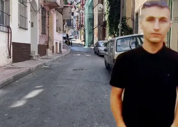 Döverek öldürdükleri genci sokağa attılar