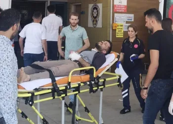Elini makineye kaptıran işçinin parmakları koptu