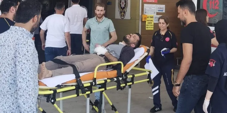Elini makineye kaptıran işçinin parmakları koptu