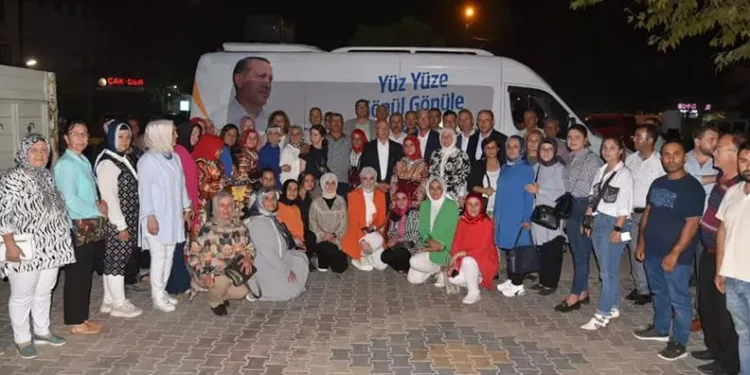 AK Parti Bursa’da vatandaşla buluşmaya devam ediyor