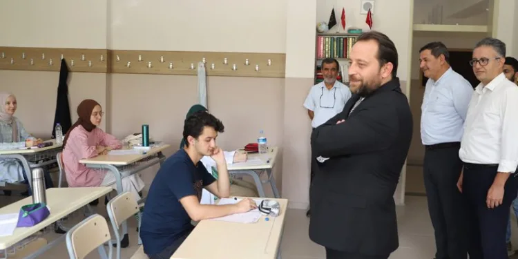 Serken Gür’den İpekçilik AİHL’ye ziyaret