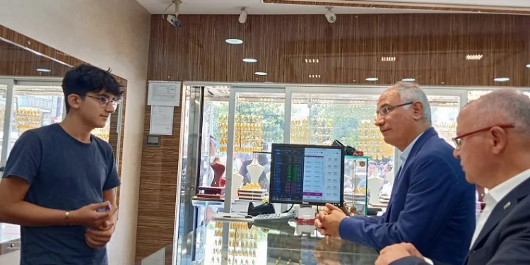 AK Parti Bursa Gürsu’da esnaf ziyaretinde