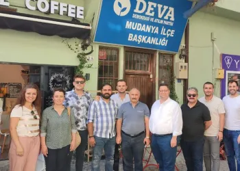 DEVA Partisi Bursa’da esnafla buluştu