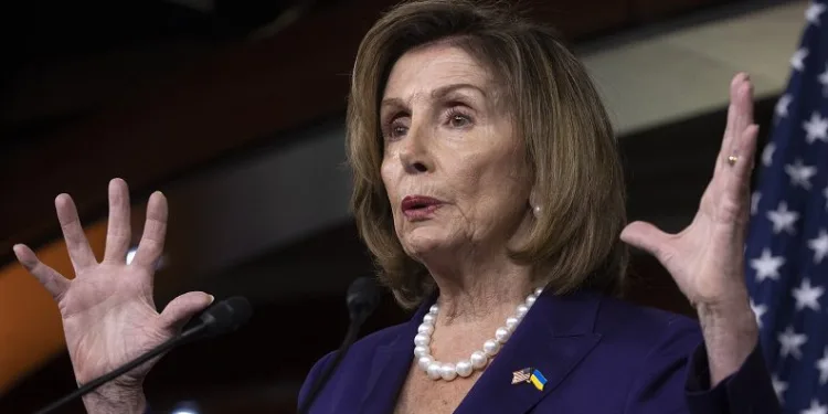 Pelosi’nin Tayvan ziyareti! “Uçağını düşürebiliriz”