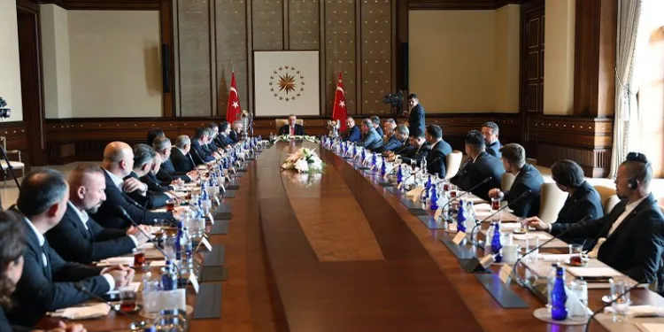 Cumhurbaşkanı Erdoğan Trabzonspor’u kabul etti
