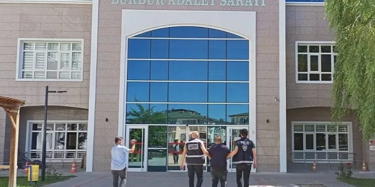 Burdur’daki hırsızlık şüphelisi Denizli’de yakalandı