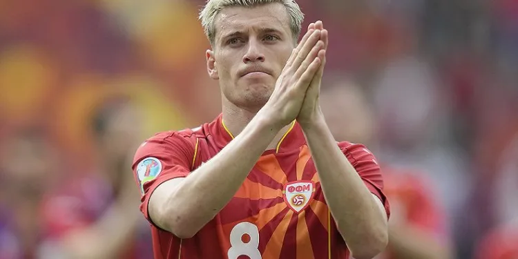 Fenerbahçe Ezgjan Alioski’yi kiraladı