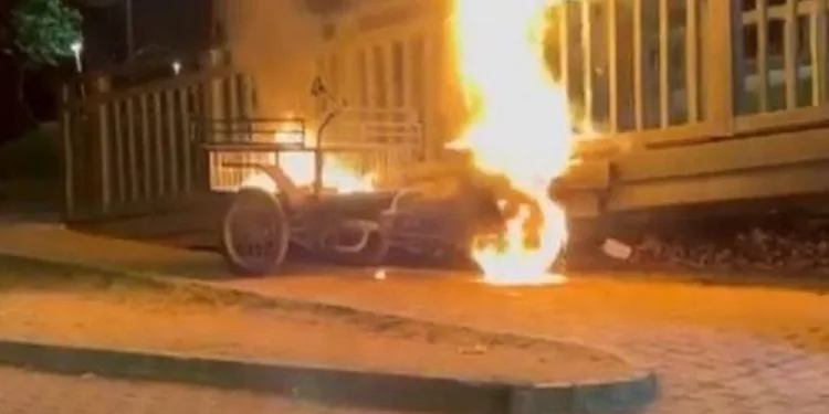 Bursa’da elektrikli bisiklet yandı