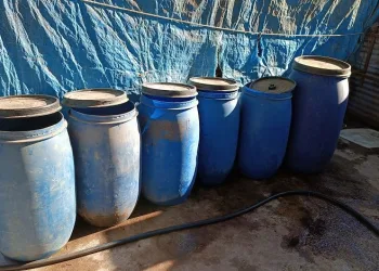 Adana’da bin 500 litre sahte içki ele geçirildi