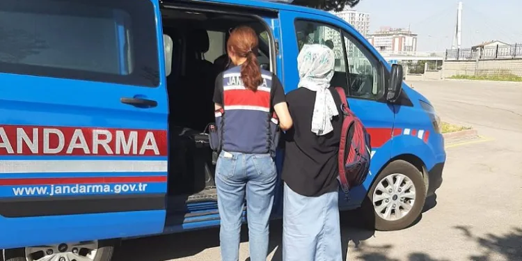 Malatya’da FETÖ’den aranan kadın tutuklandı