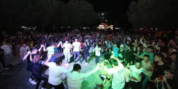 Gürsu türkülerin nağmeleriyle coştu