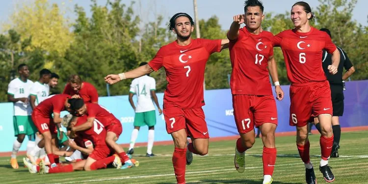 5. İslami Dayanışma Oyunlarında futbolda şampiyon Türkiye oldu