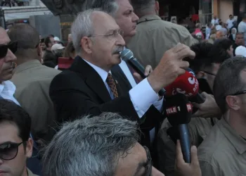 CHP Lideri Kılıçdaroğlu’na pankart şoku