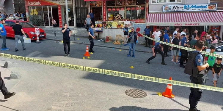 Küçükçekmece’de silahlı saldırı: 2 ölü