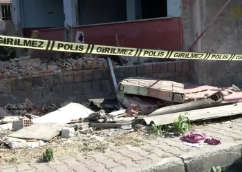 Oyun oynarken üzerine duvar çöktü