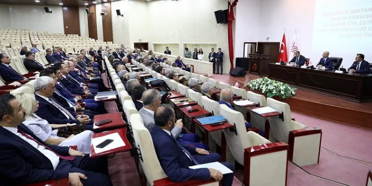 81 devlet üniversitesi rektörü, YÖK Başkanı Özvar başkanlığında toplandı