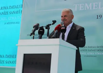 Binali Yıldırım’dan depremzedelere müjde