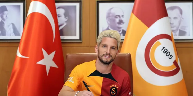 Dries Mertens Galatasaray ile sözleşme imzaladı