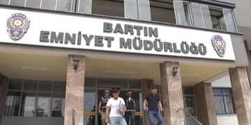 Cinsel içerikli görüntülerle şantaj: 3 tutuklu