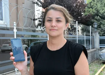 Köpeğini ezen ehliyetsiz sürücünün ailesine isyan etti