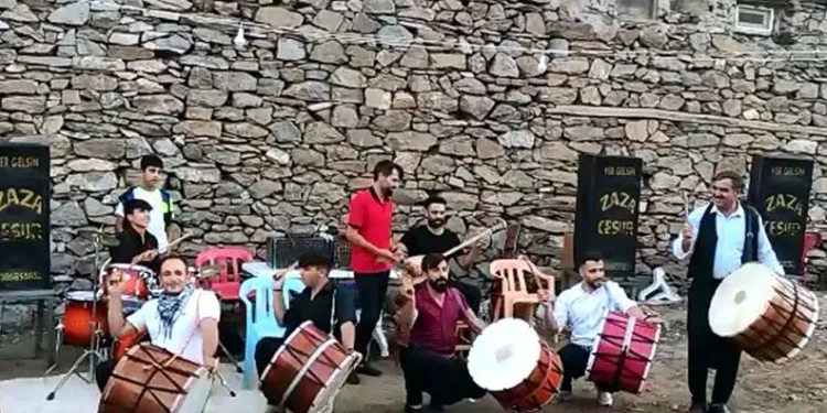Elazığ’da ‘Davulcu tutulması’