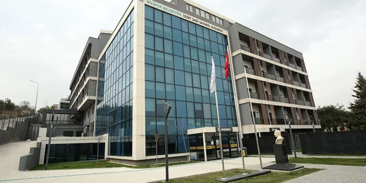 Nilüfer Belediyesi İzzet Şadi Sayarel Huzurevi hizmete başladı