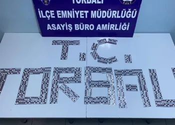 İzmir’de bir kişiden 980 adet sentetik ecza ele geçirildi