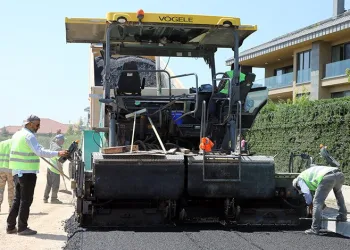 Mudanya Belediyesi yolları yenilemeye devam ediyor