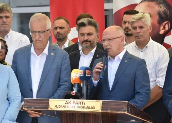 AK Parti Bursa’da ilçe ziyaretleri sürüyor