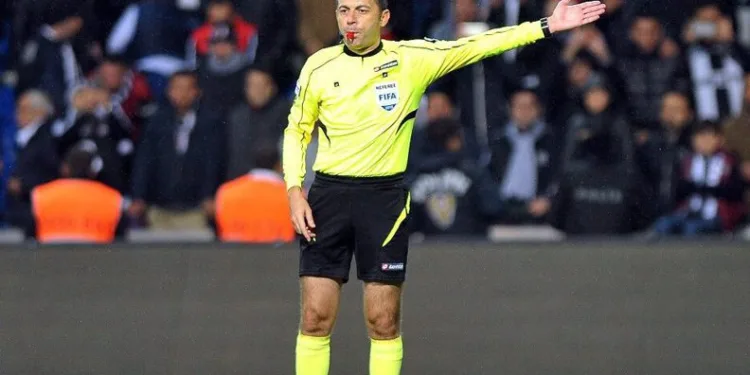 UEFA’dan Cüneyt Çakır’a görev