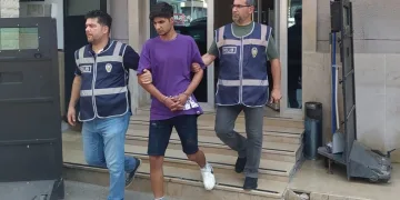 Bursa’da yaşlı kadını 5 milyon lira dolandırdı