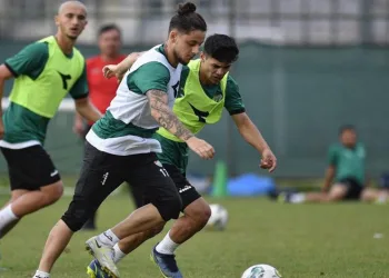 Bursaspor, hazırlıklarını çift kale maçla sürdürdü