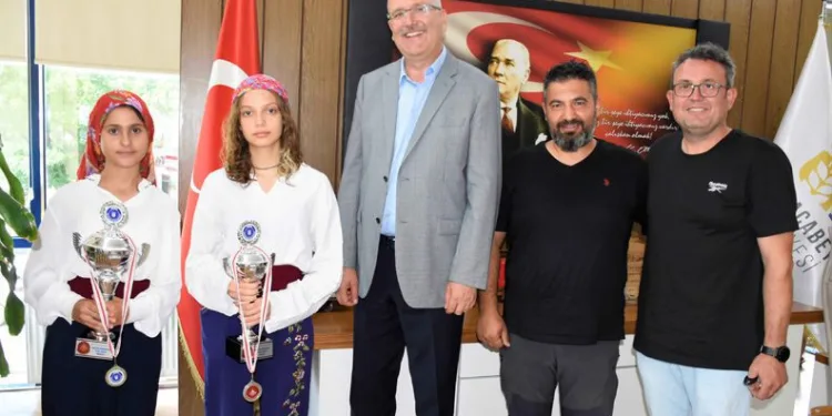 Karacabey’in sporda başarıları sürüyor