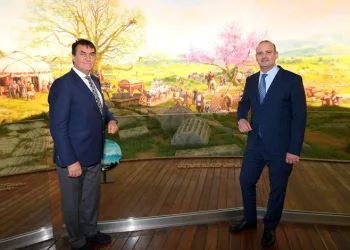 Başkan Dündar, Ömer İleri’yi Fetih Müzesi’nde ağırladı