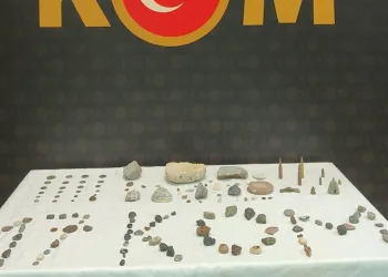Çanakkale’de 23 tarihi sikke ele geçirildi