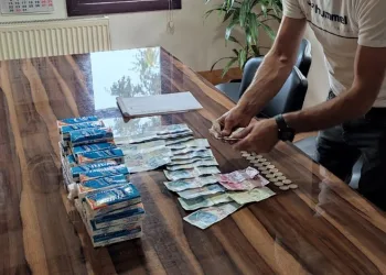 Düzce’de dilenerek 3 saatte 2 bin lira topladılar