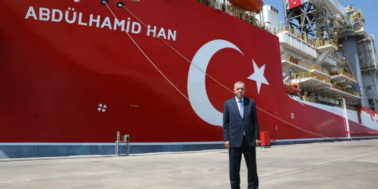 Abdülhamit Han görev yerine uğurlandı