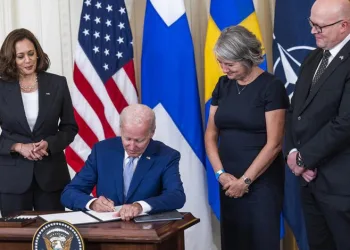 Biden’dan İsveç ve Finlandiya için onay
