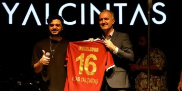 İnegöl’de festival coşkusu konserle sona erdi